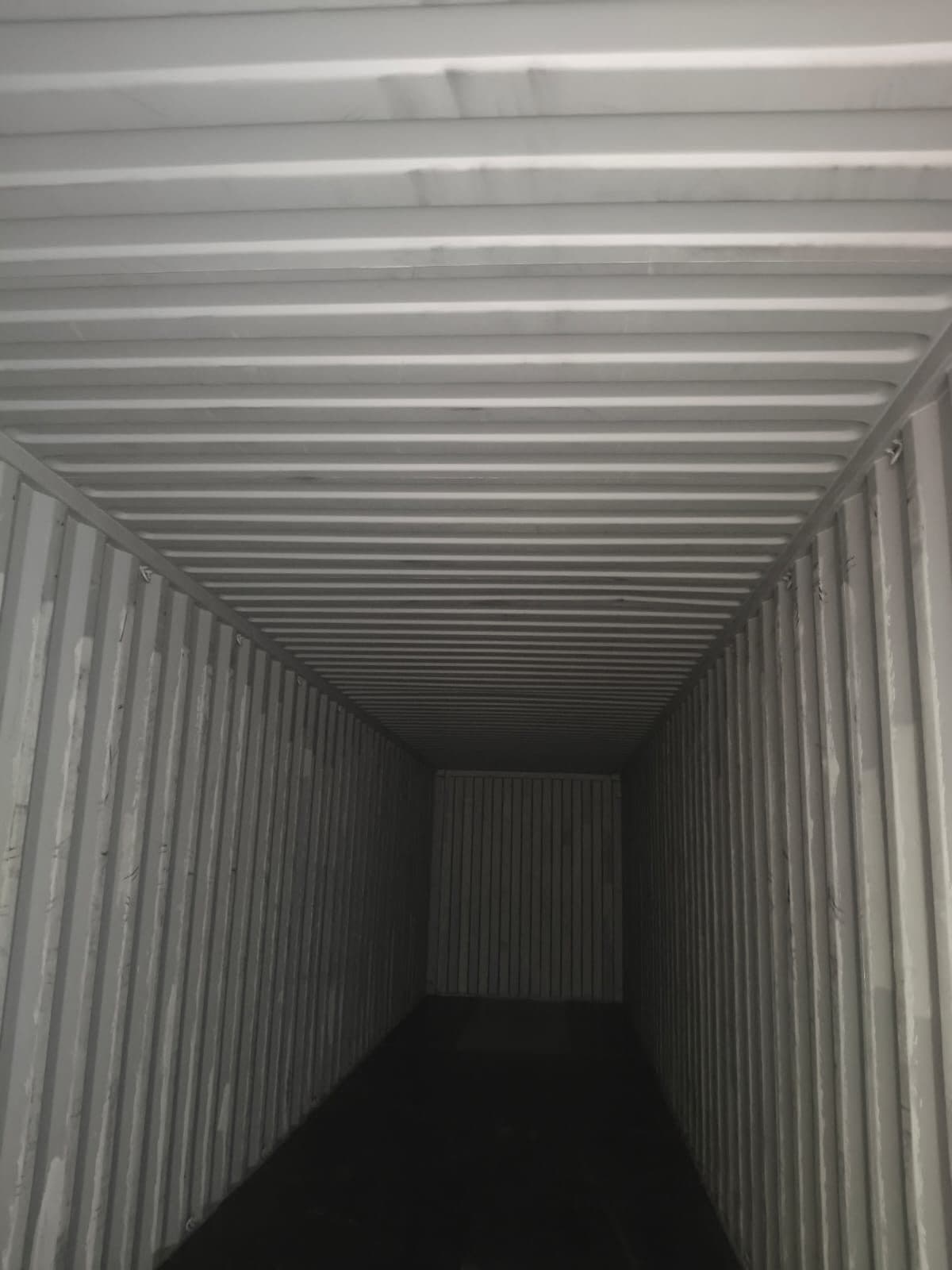 Empty container inspection in Mundra, photograph 5