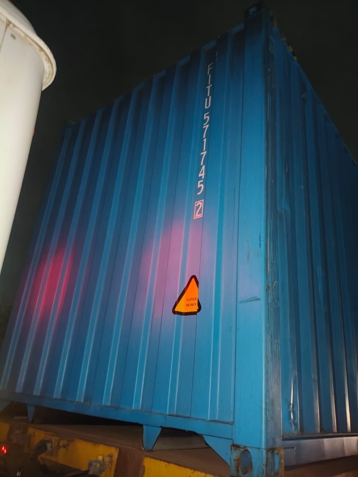Loaded container inspection in Mundra, photograph 2
