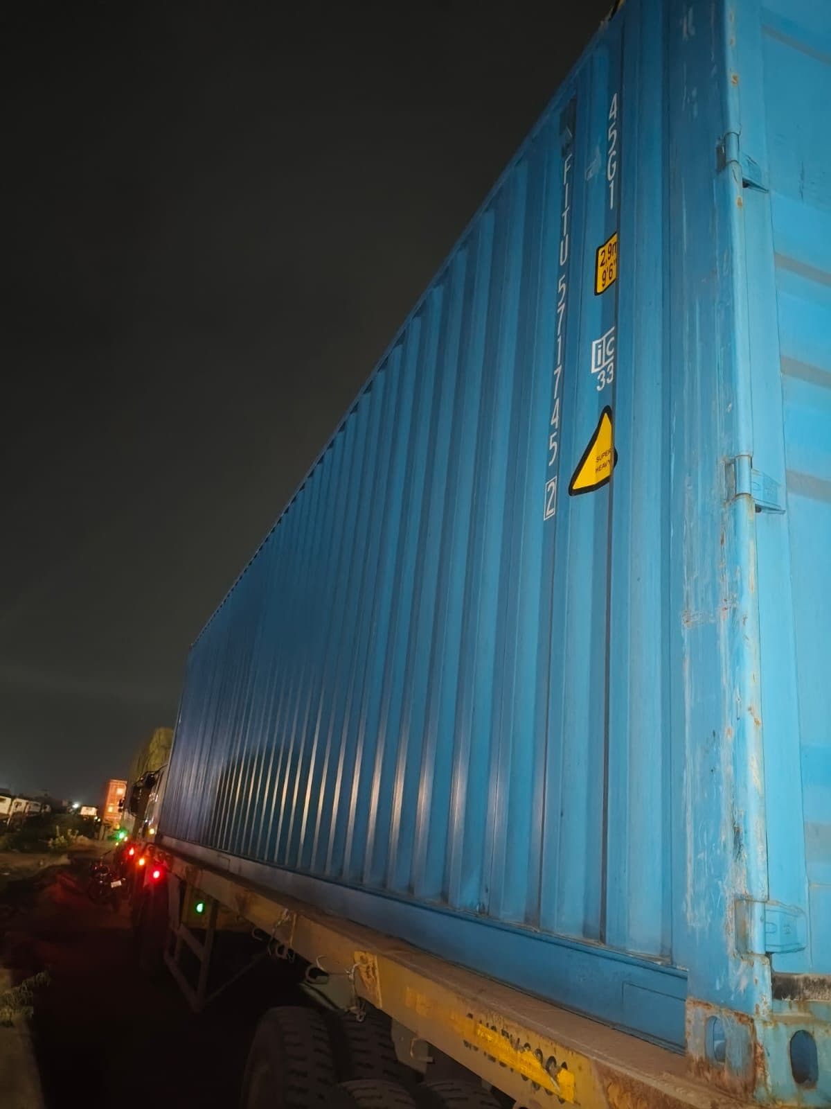 Loaded container inspection in Mundra, photograph 6